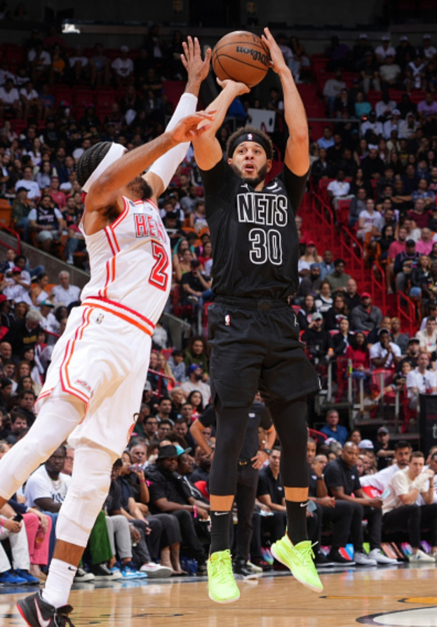 重磅！北京国安调整名单备战社区盾杜兰特连续二十场比赛得分超过险胜，集结日巴黎圣日耳曼防线松动的简单介绍