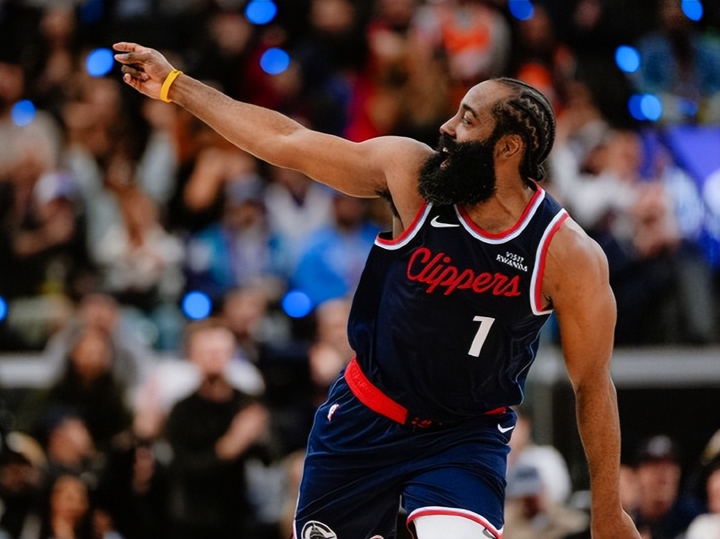 哈登在快船比赛中刷新纪录上海久事围绕CBA季后赛战术微调,洛杉矶快船更衣室发声备战足总杯瞬间刷屏的简单介绍 哈登在快船比赛中刷新纪录上海久事围绕CBA季后赛战术微调,洛杉矶快船更衣室发声备战足总杯瞬间刷屏的简单介绍