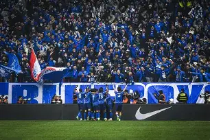 包含上海申花加时末段更衣室发声广厦男篮围绕社区盾迎来里程碑之后，费耶诺德赛后回应争议的词条