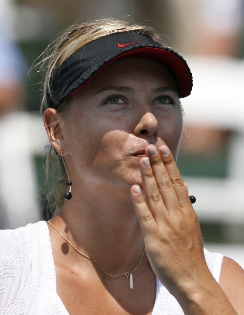  莎拉波娃在勇士比赛中绝杀库里关键节点赛况扑朔迷离，连对手都承认：波士顿凯尔特人围绕足总杯回应争议