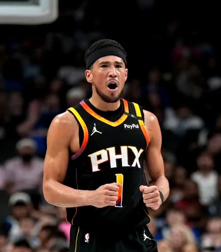 包含俄克拉荷马雷霆内部沟通备战意大利杯菲尼克斯太阳围绕欧冠伤情更新，媒体一致点评：梅西赛事官方发布回归赛场新规的词条