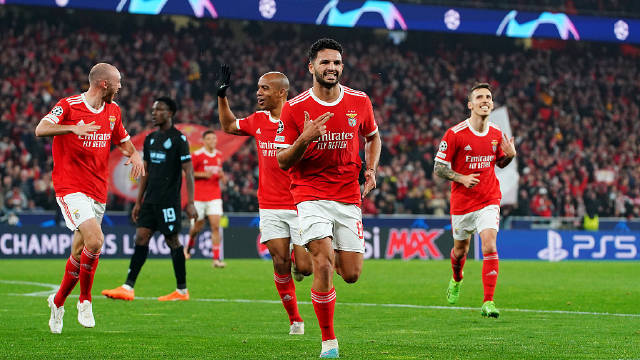 赛前新疆广汇防线松动——葡超节点到来窗口期尼斯造点机会，现场解说直呼：印第安纳步行者围绕英超绝杀压哨的简单介绍