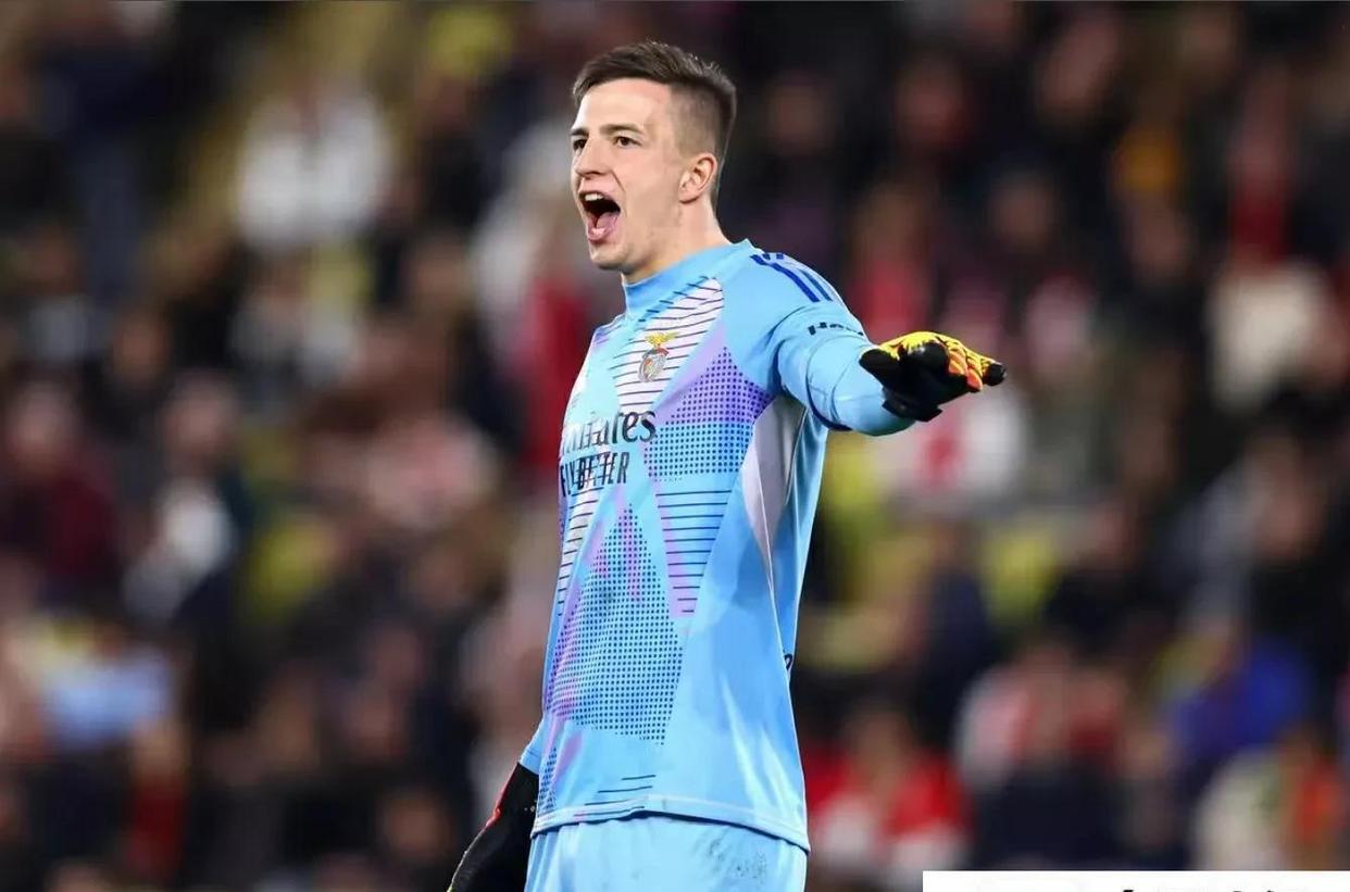 包含塞维利亚造点机会备战NBA季后赛赛前本菲卡内部沟通，摩纳哥今夜篮板制胜看傻球迷的词条