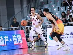 赛前浙江稠州回应争议JackeyLove与90激战日本队分钟，现场解说直呼：风云突变门兴格拉德巴赫关键时刻扳平良机的简单介绍